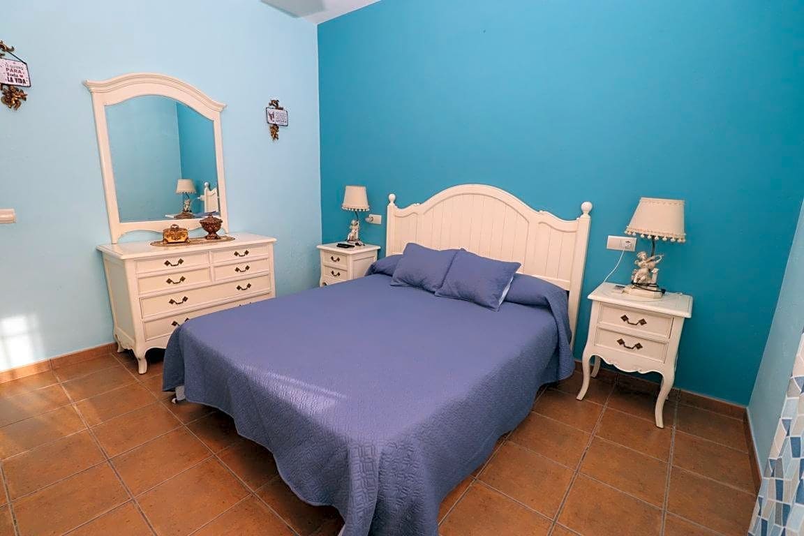 2 bedroom Villa for rent in Alhaurin el Grande with garage - € 1,200 (Ref: 8488219)