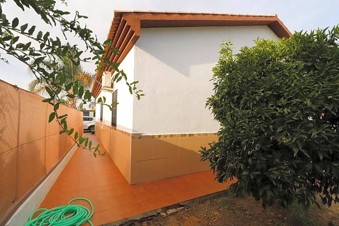 2 bedroom Villa for rent in Alhaurin el Grande with garage - € 1,200 (Ref: 8488219)