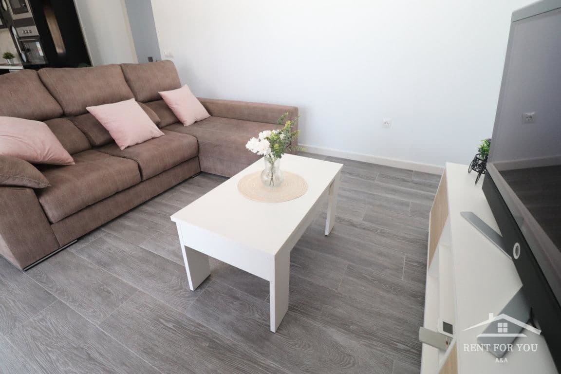 2 bedroom Villa for rent in Alhaurin el Grande - € 1,200 (Ref: 8500904)