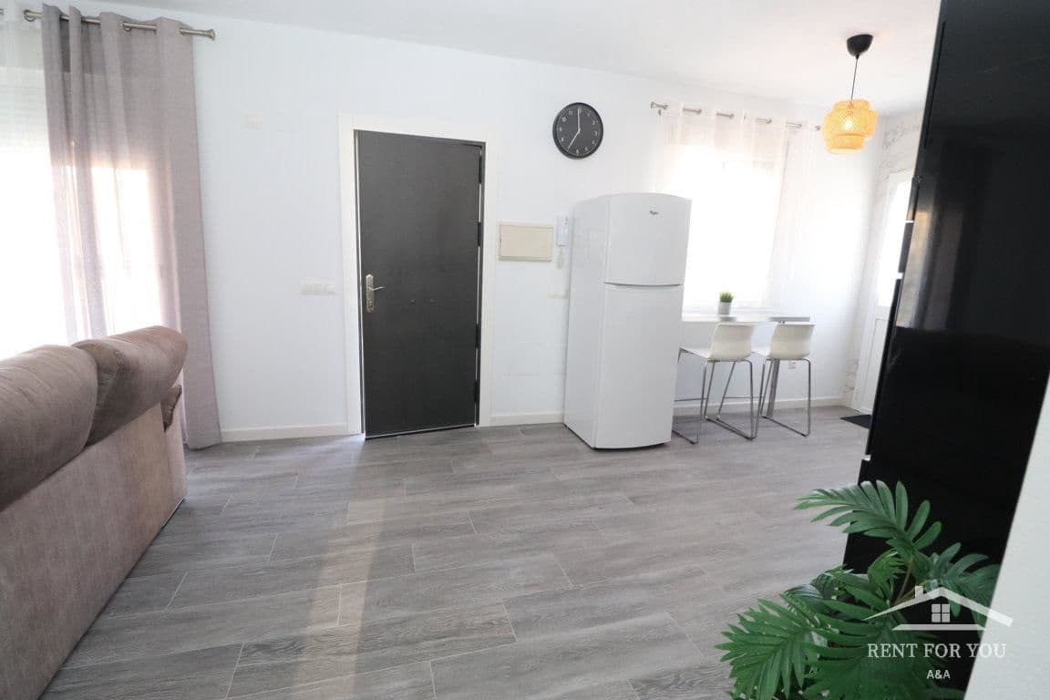 2 bedroom Villa for rent in Alhaurin el Grande - € 1,200 (Ref: 8500904)