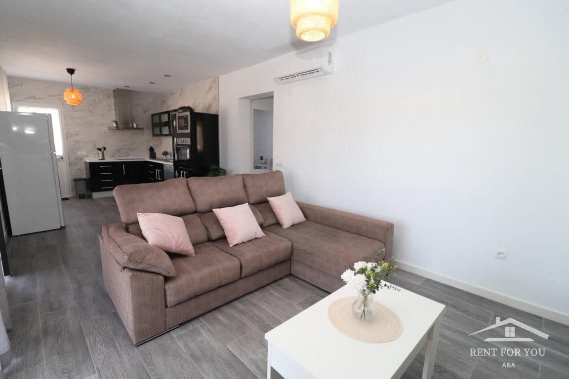 2 bedroom Villa for rent in Alhaurin el Grande - € 1,200 (Ref: 8500904)