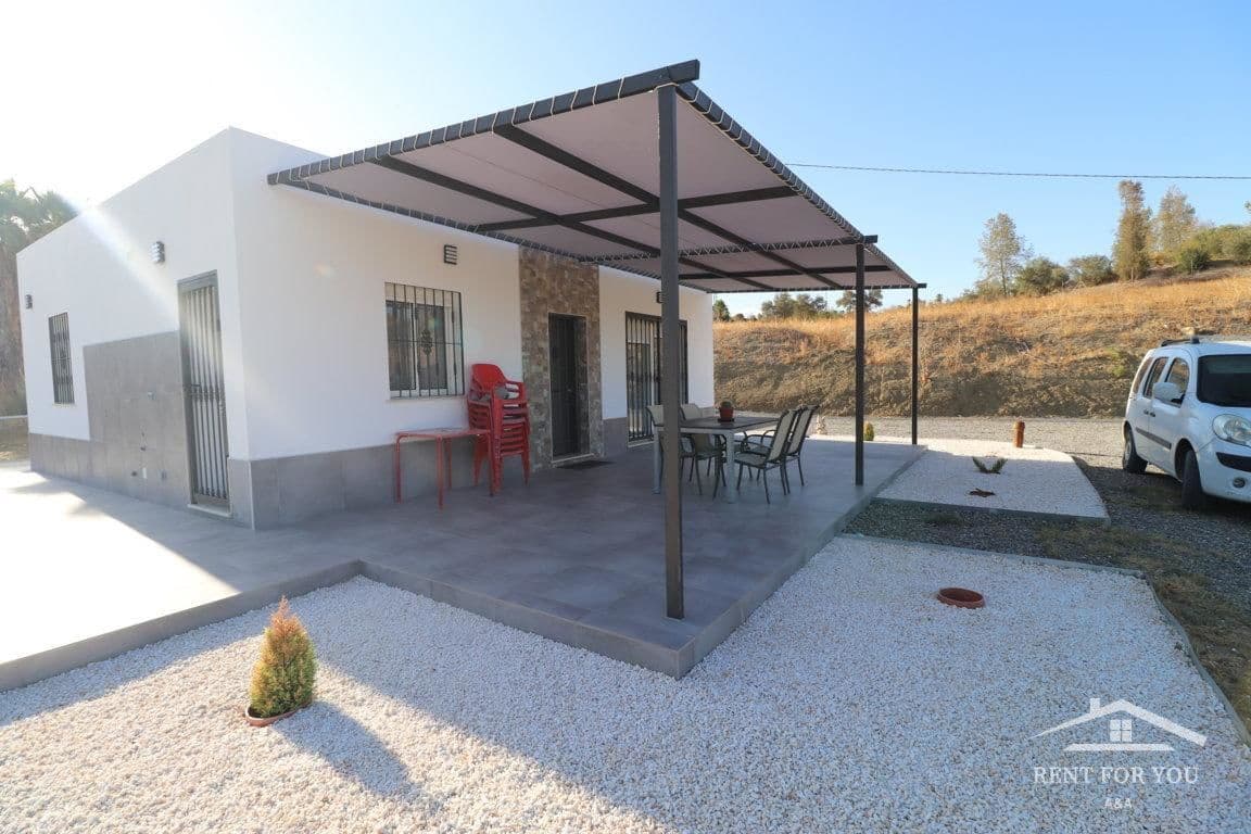 2 bedroom Villa for rent in Alhaurin el Grande - € 1,200 (Ref: 8500904)