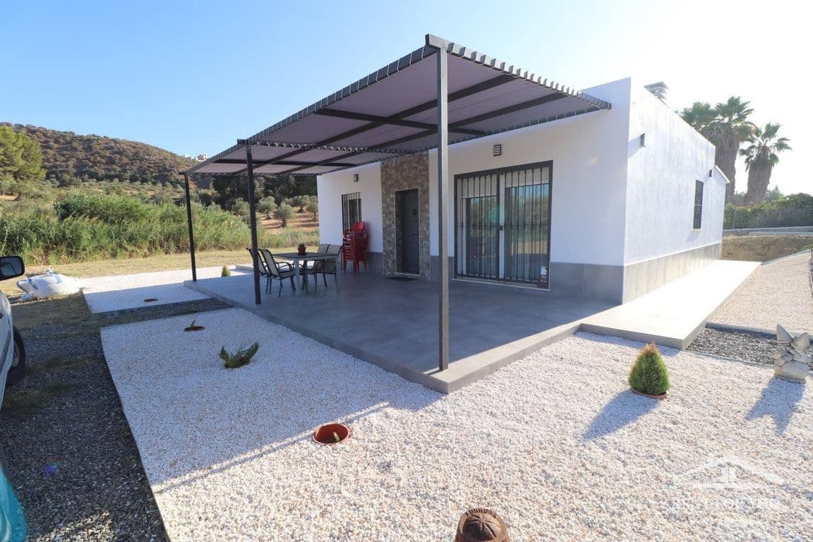 2 bedroom Villa for rent in Alhaurin el Grande - € 1,200 (Ref: 8500904)