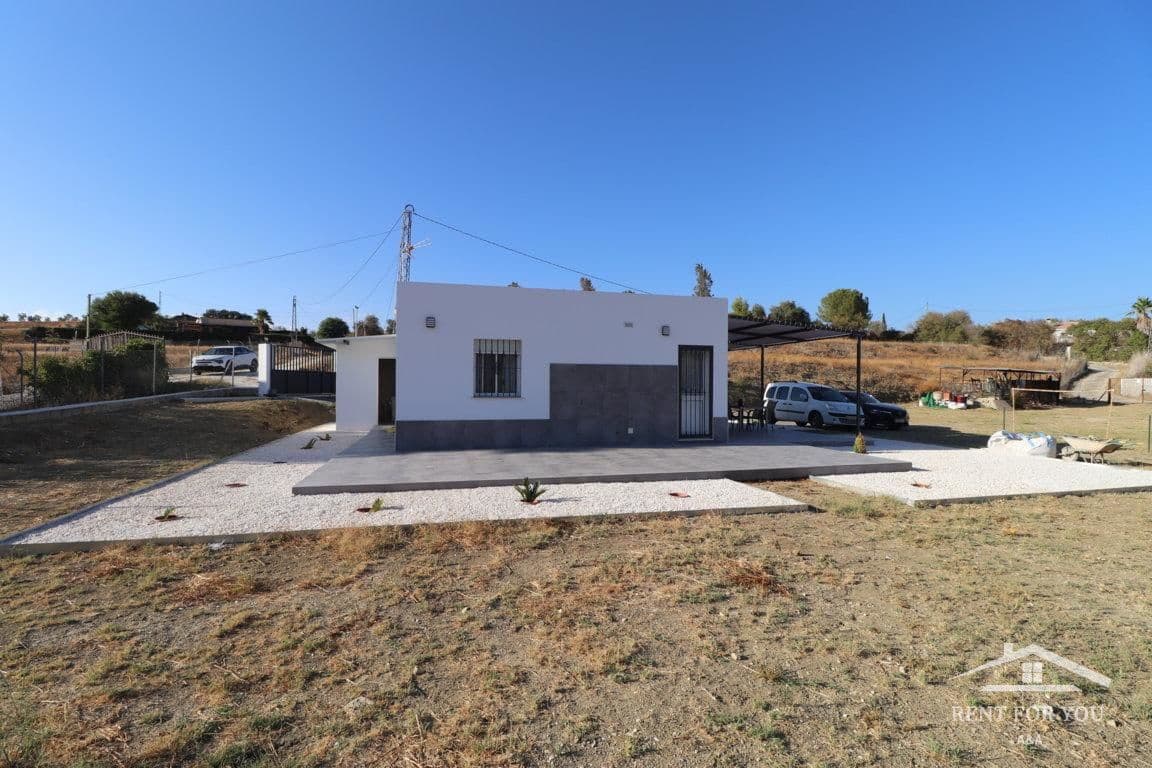 2 bedroom Villa for rent in Alhaurin el Grande - € 1,200 (Ref: 8500904)