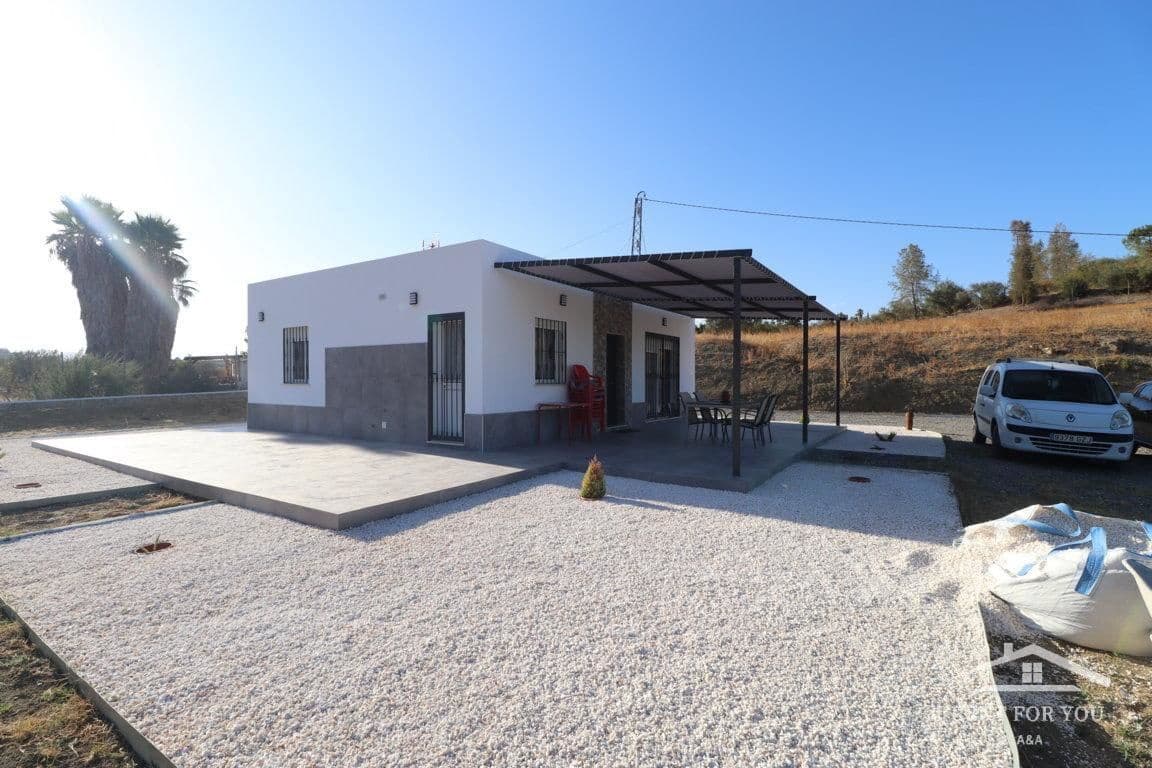 2 bedroom Villa for rent in Alhaurin el Grande - € 1,200 (Ref: 8500904)
