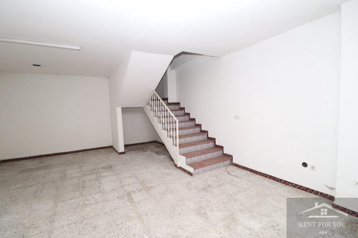 3 soveværelse Virksomhed til salg i Alhaurin el Grande med garage - € 139.000 (Ref: 8527813)