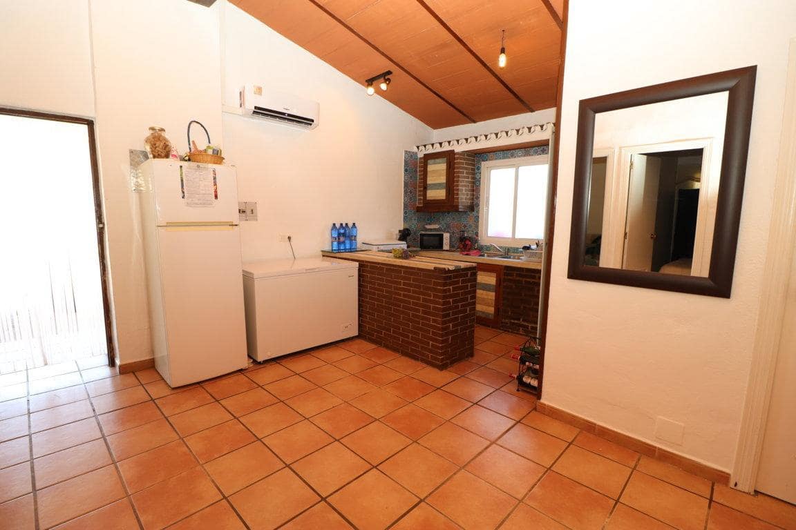 3 camera da letto Villa da affittare in Alhaurin de la Torre con piscina garage - 800 € (Rif: 8590077)