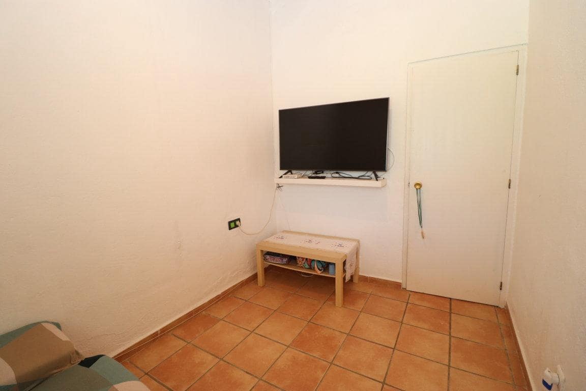 3 camera da letto Villa da affittare in Alhaurin de la Torre con piscina garage - 800 € (Rif: 8590077)