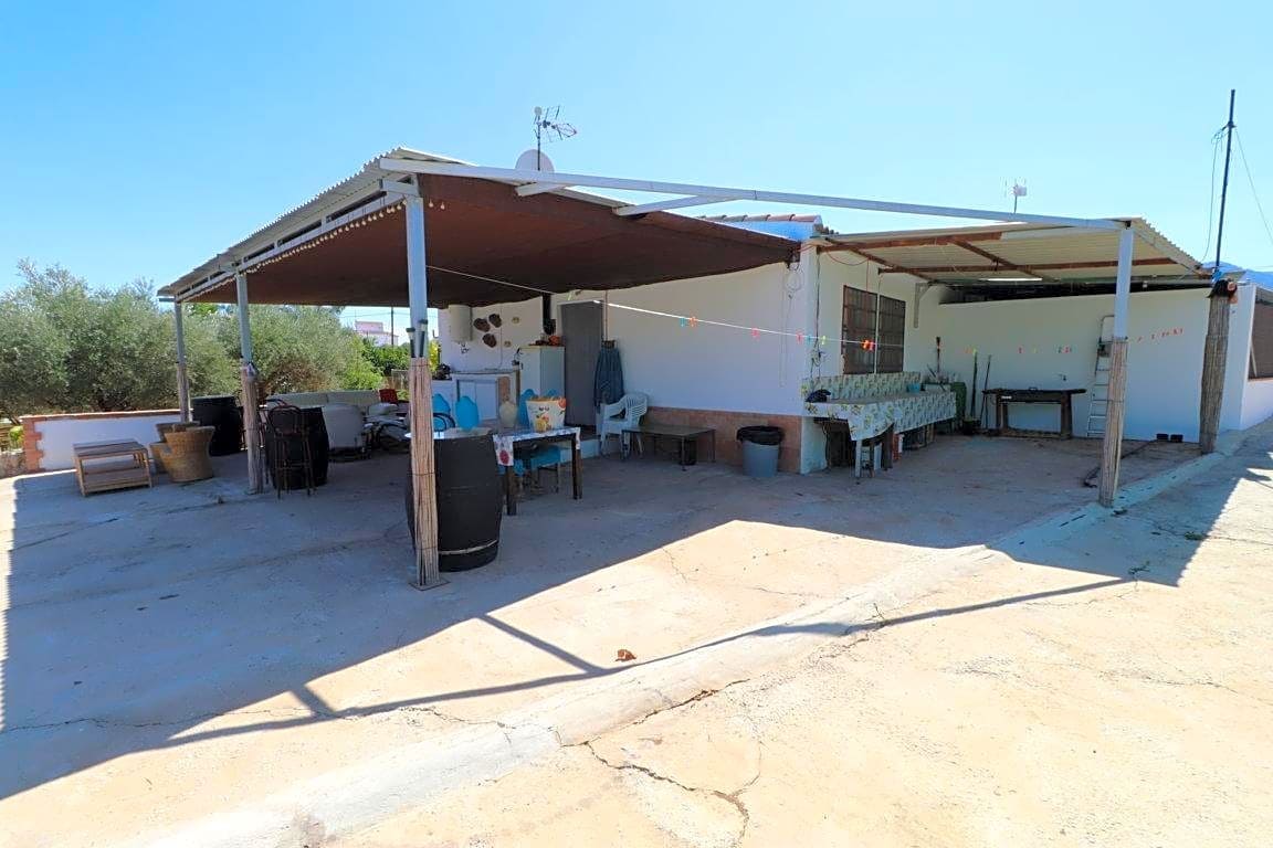 3 camera da letto Villa da affittare in Alhaurin de la Torre con piscina garage - 800 € (Rif: 8590077)