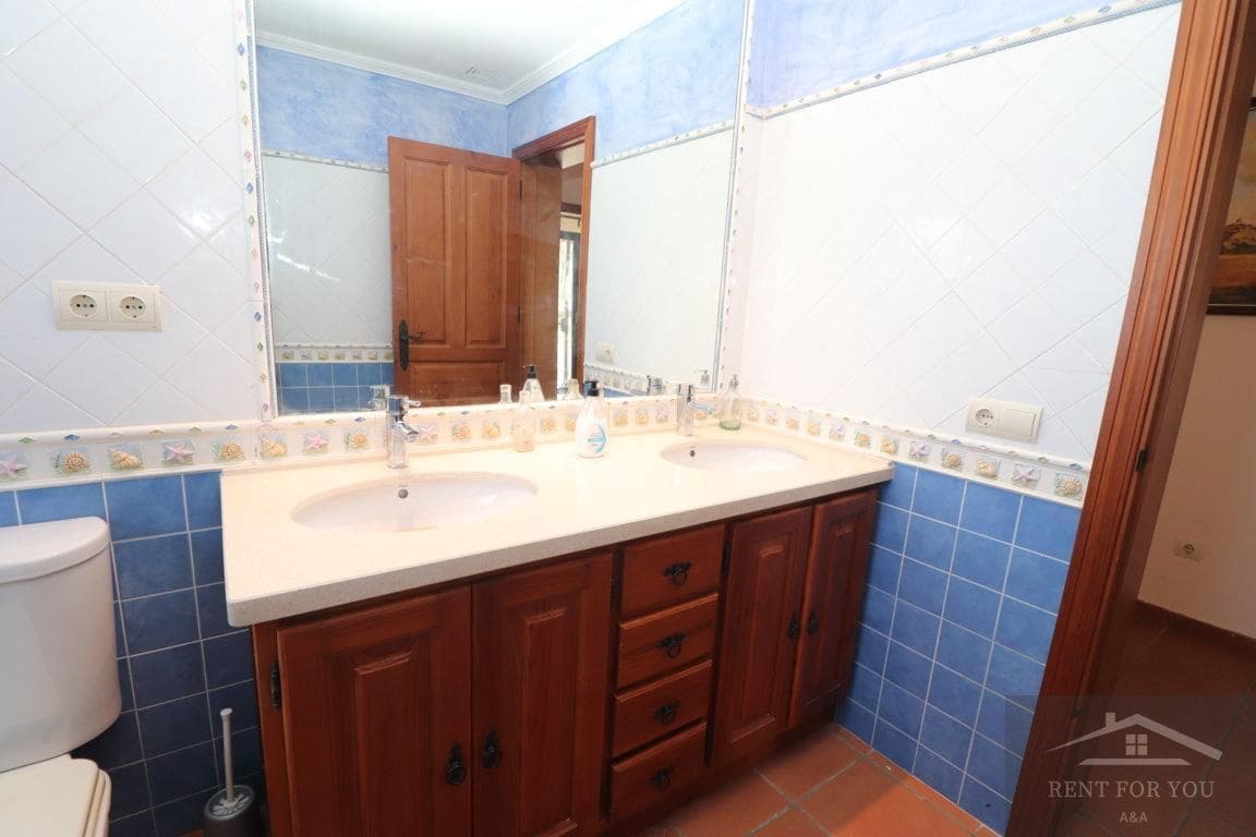 3 camera da letto Villa da affittare in Coin - 1.350 € (Rif: 8673034)
