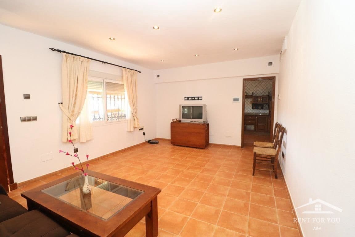 Chalet de 4 habitaciones en Coín en alquiler con piscina - 1.700 € (Ref: 8692144)