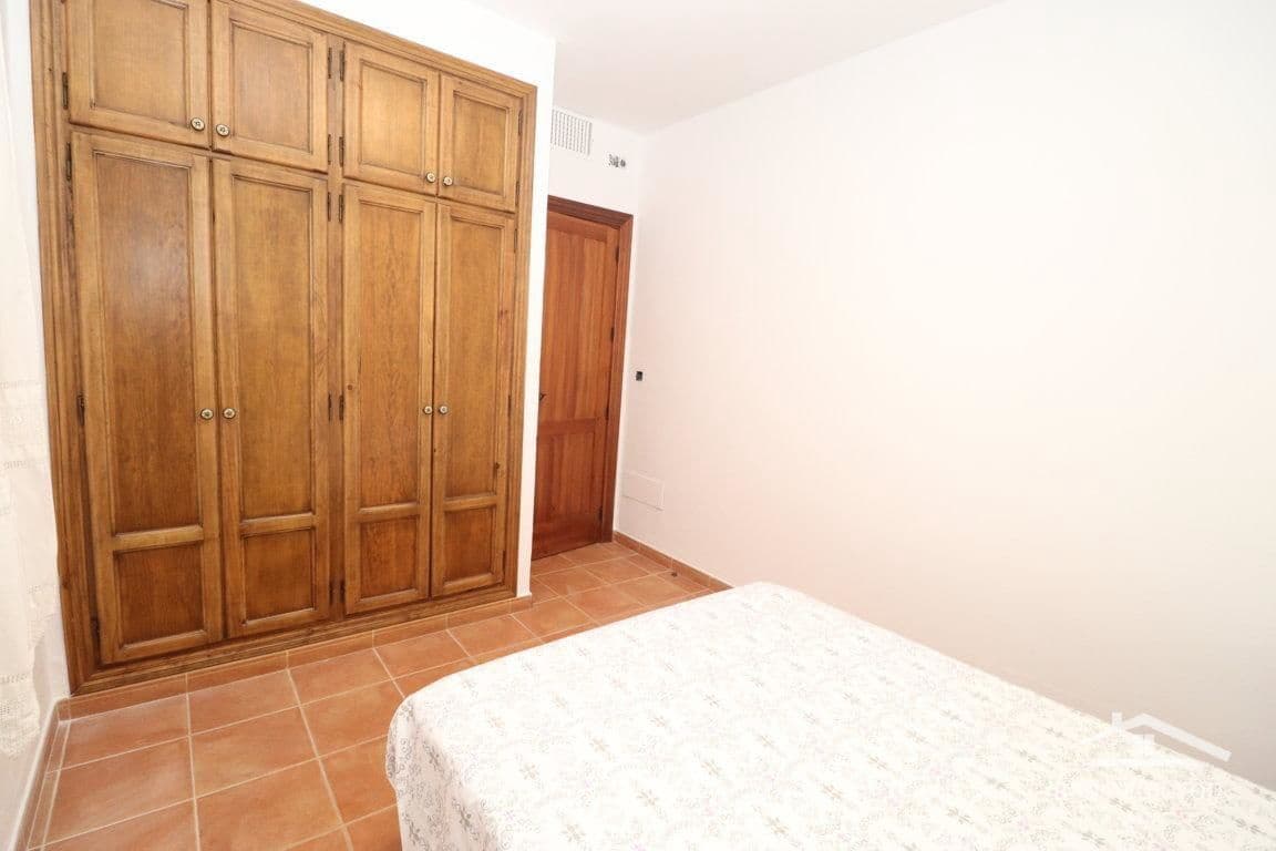 Chalet de 4 habitaciones en Coín en alquiler con piscina - 1.700 € (Ref: 8692144)