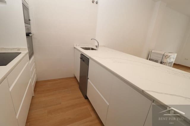 3 quarto Apartamento para arrendar em Cártama com garagem - 1 000 € (Ref: 8780478)