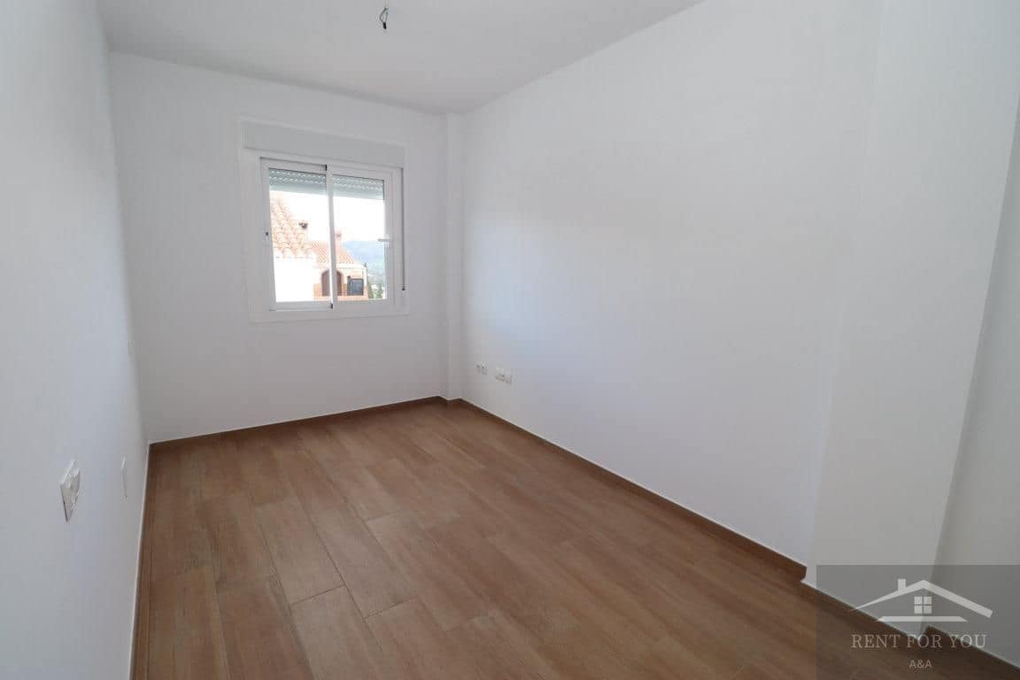3 quarto Apartamento para arrendar em Cartama com garagem - 1 000 € (Ref: 8780478)