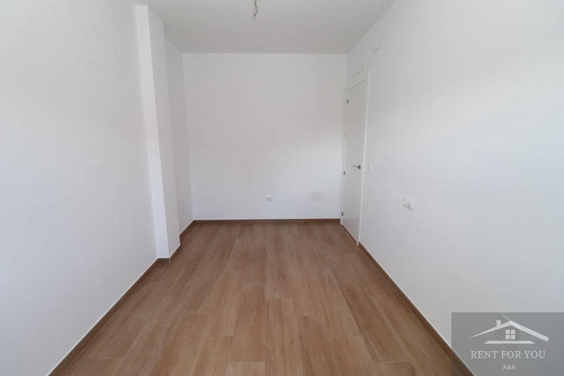 3 quarto Apartamento para arrendar em Cartama com garagem - 1 000 € (Ref: 8780478)