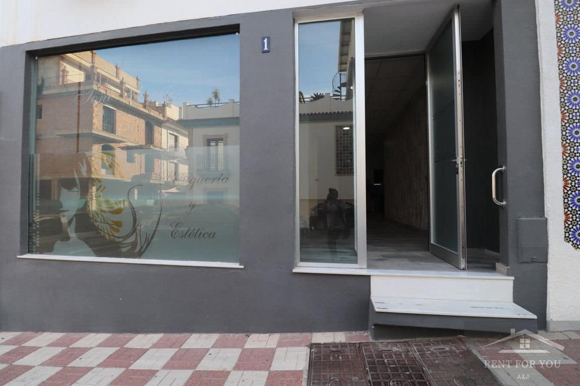 4 quarto Empresa para arrendar em Alhaurin el Grande - 700 € (Ref: 8842260)