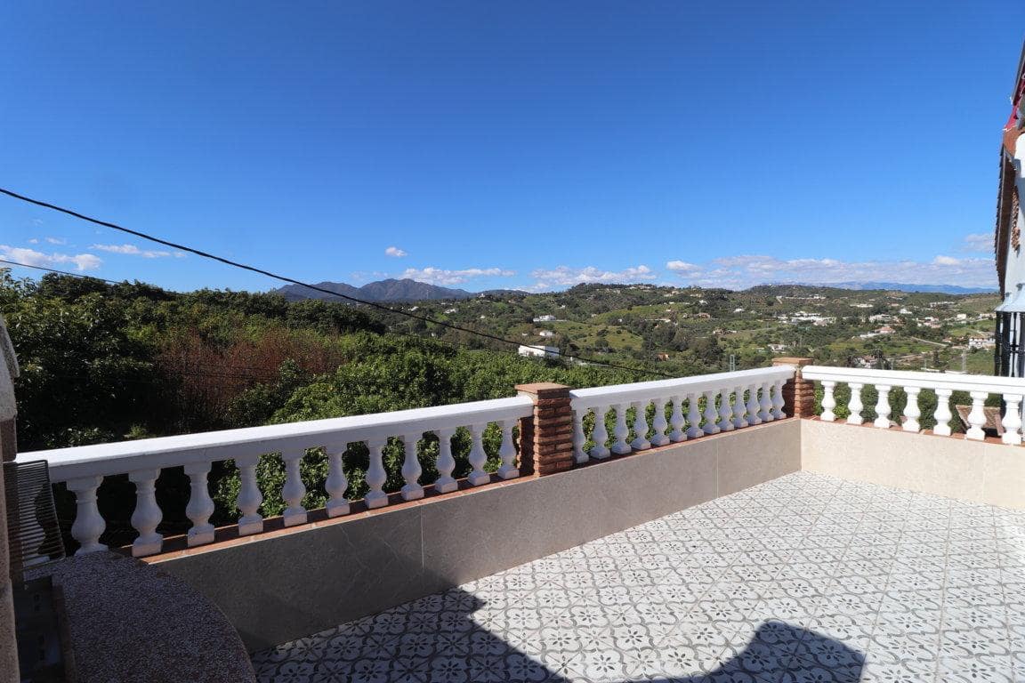 Piso de 2 habitaciones en Alhaurín el Grande en alquiler - 900 € (Ref: 8900764)