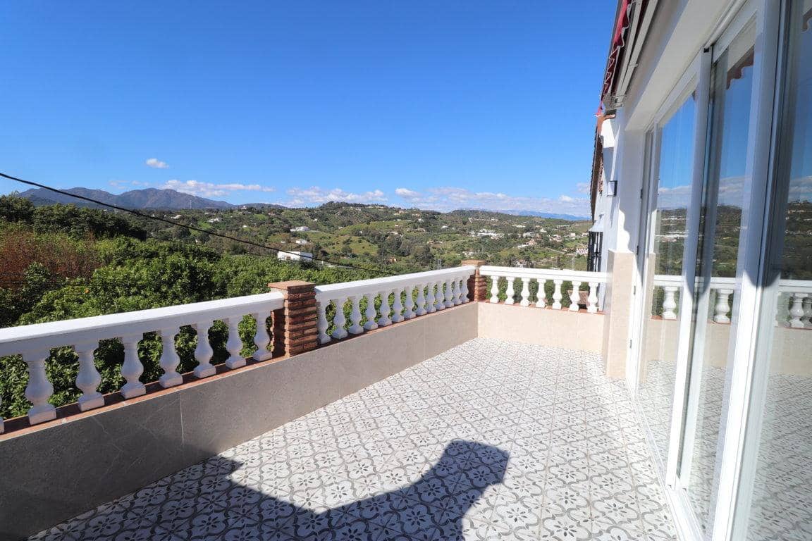 Piso de 2 habitaciones en Alhaurín el Grande en alquiler - 900 € (Ref: 8900764)