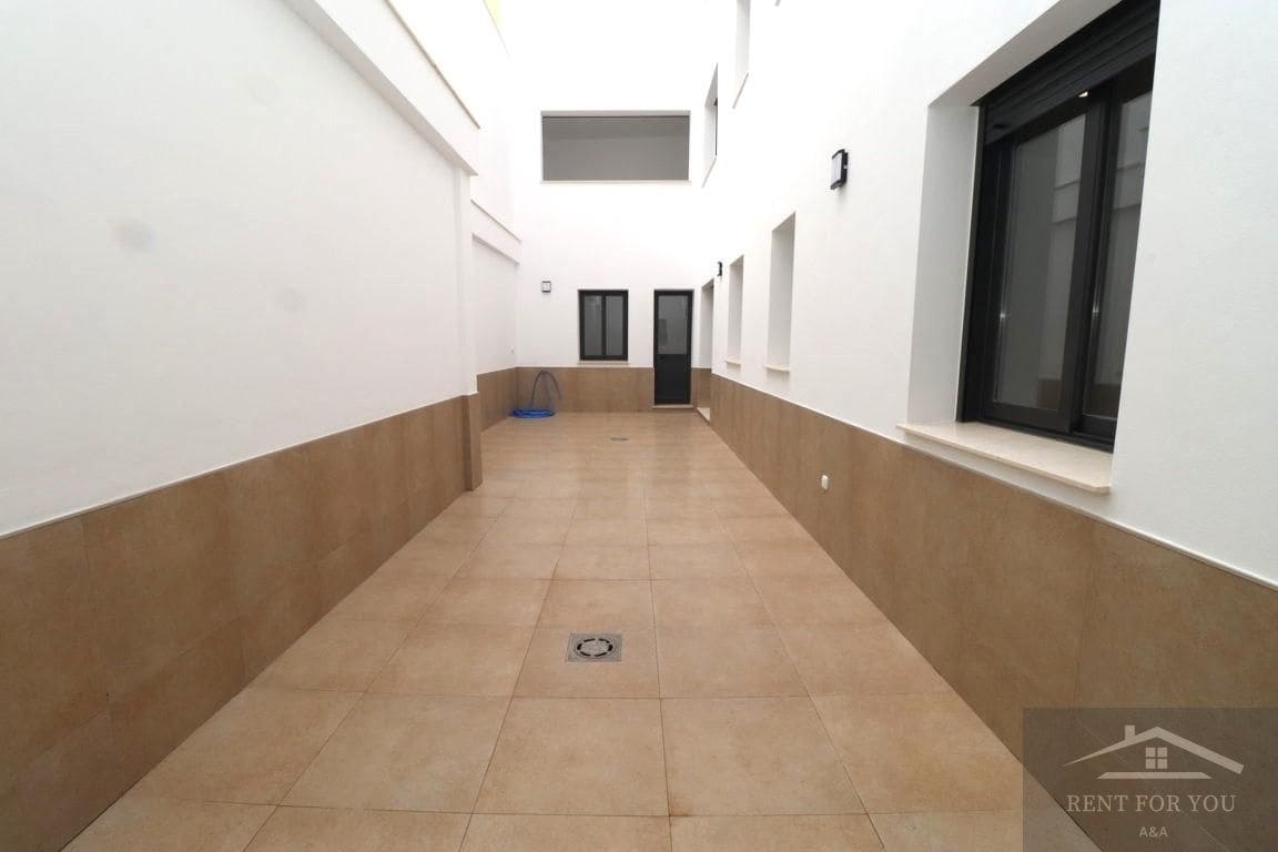 2 bedroom Flat for rent in Alhaurin el Grande with garage - € 1,100 (Ref: 8917486)