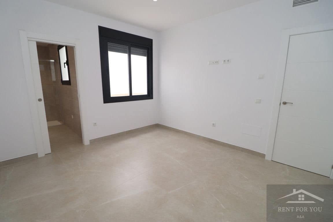 2 bedroom Flat for rent in Alhaurin el Grande with garage - € 1,100 (Ref: 8917486)