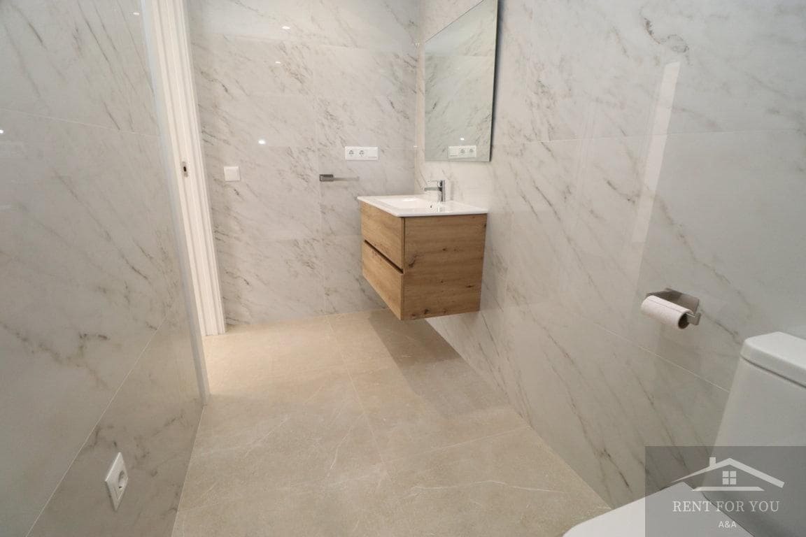 2 bedroom Flat for rent in Alhaurin el Grande with garage - € 1,100 (Ref: 8917486)