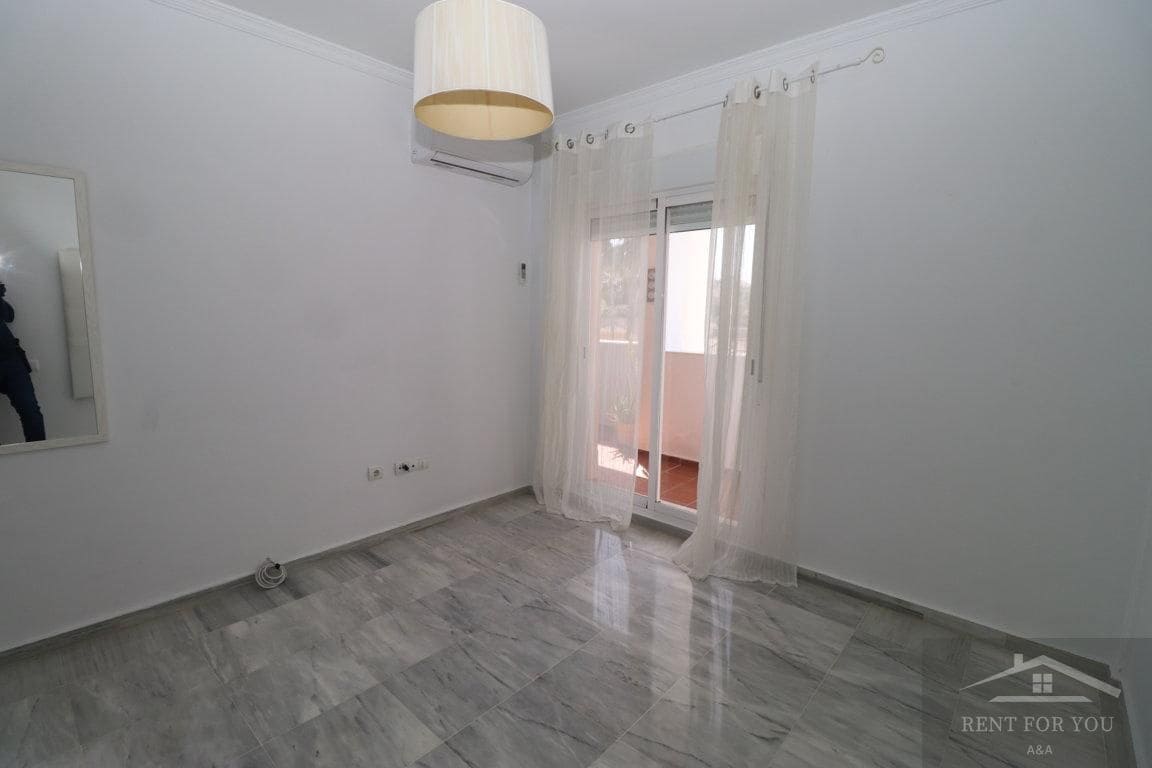 Appartement de 2 chambres à louer à Alhaurin Golf avec piscine garage - 1 100 € (Ref: 8939258)