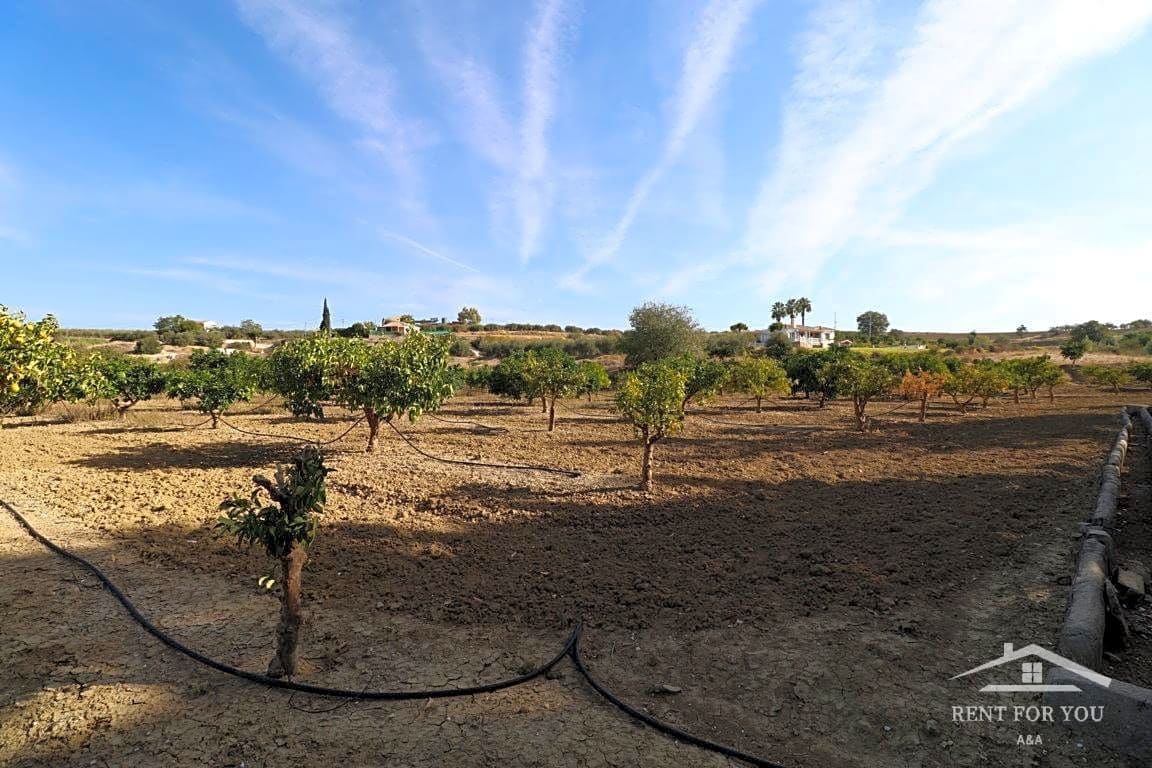 Grunde uden byggetilladelser til salg i Alhaurin el Grande - € 191.000 (Ref: 8977336)