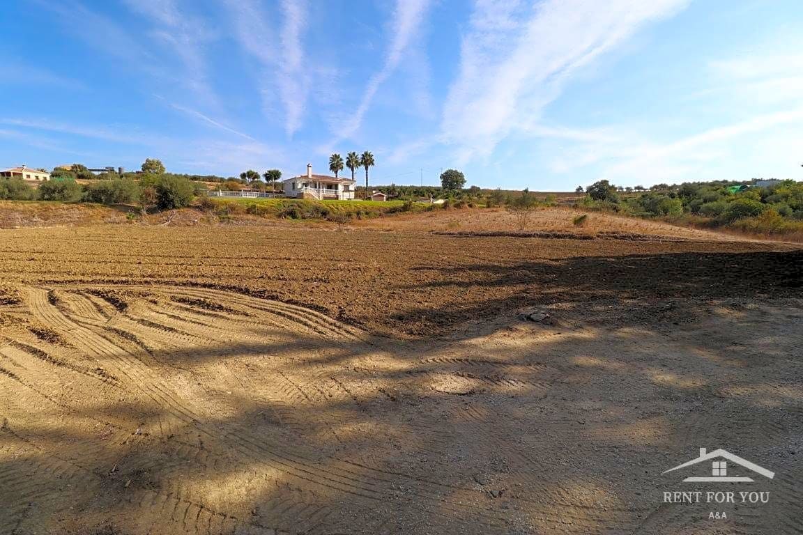 Grunde uden byggetilladelser til salg i Alhaurin el Grande - € 191.000 (Ref: 8977336)