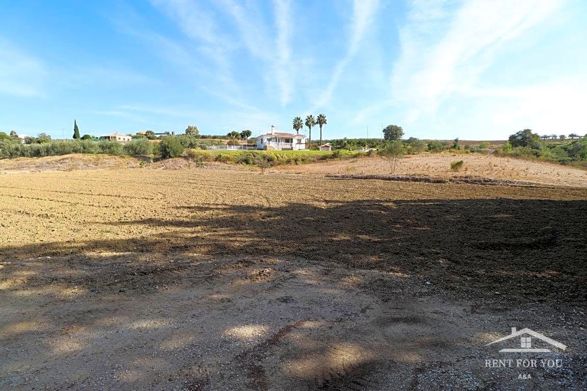 Grunde uden byggetilladelser til salg i Alhaurin el Grande - € 191.000 (Ref: 8977336)