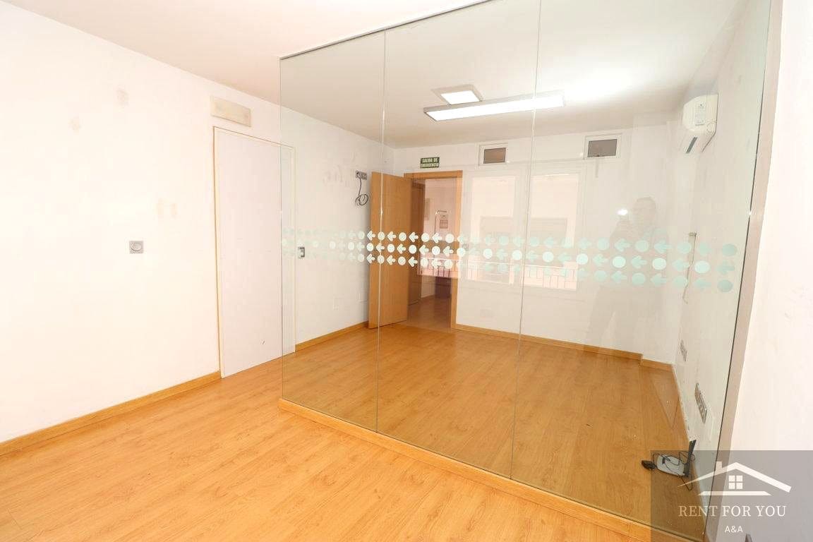 1 makuuhuone Toimisto vuokrattavana paikassa Alhaurin el Grande - 250 € (Ref: 8990211)