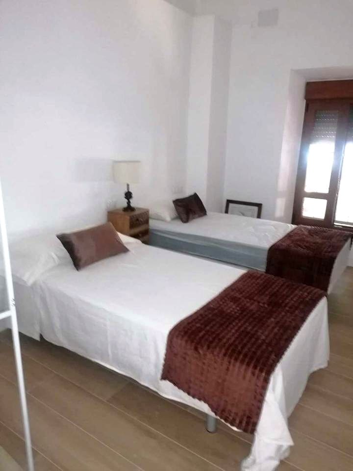 Villa/Maison de 4 chambres à louer à Coin avec piscine - 2 200 € (Ref: 8994394)