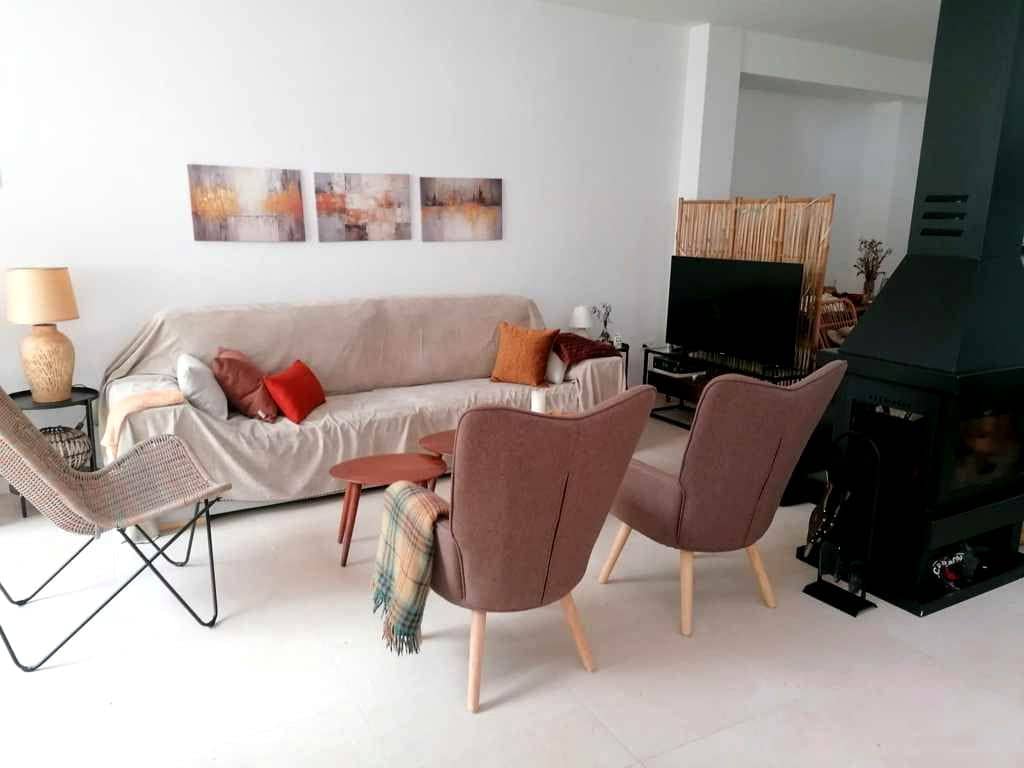 Villa/Maison de 4 chambres à louer à Coin avec piscine - 2 200 € (Ref: 8994394)