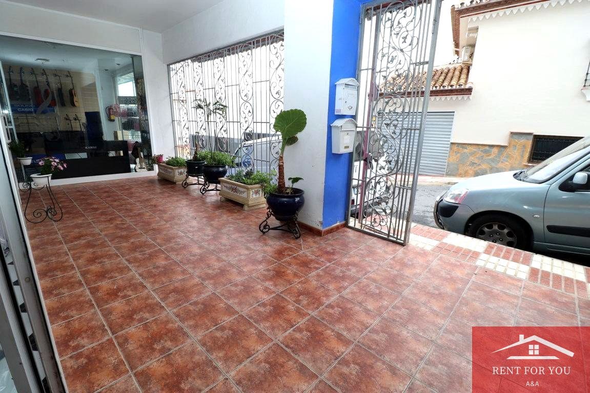 2 bedroom Business for rent in Alhaurin el Grande - € 1,150 (Ref: 8997727)