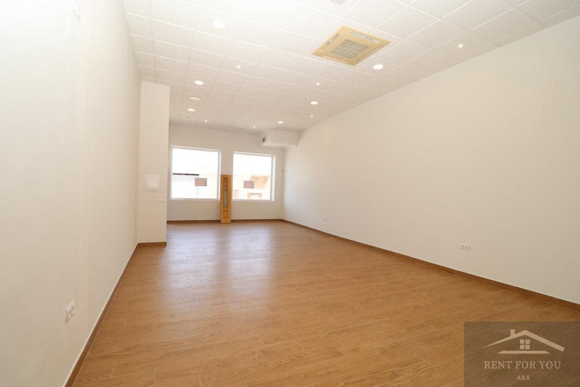 3 soveværelse Virksomhed til leje i Alhaurin el Grande - € 800 (Ref: 9024231)