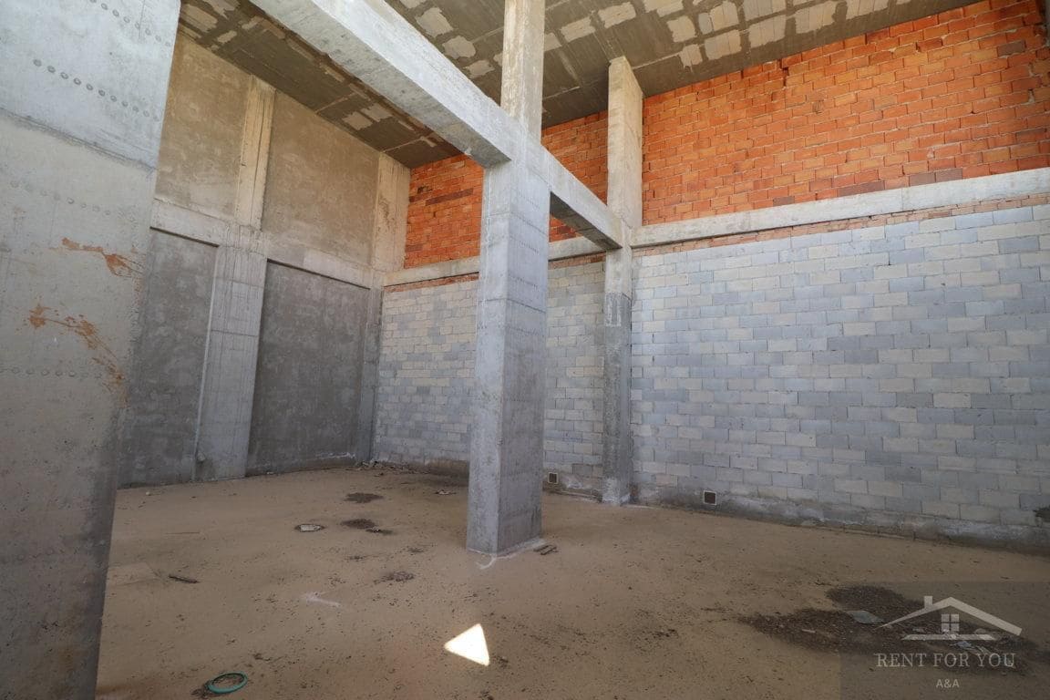 1 chambre Entreprise à vendre à Coin - 241 000 € (Ref: 9074628)