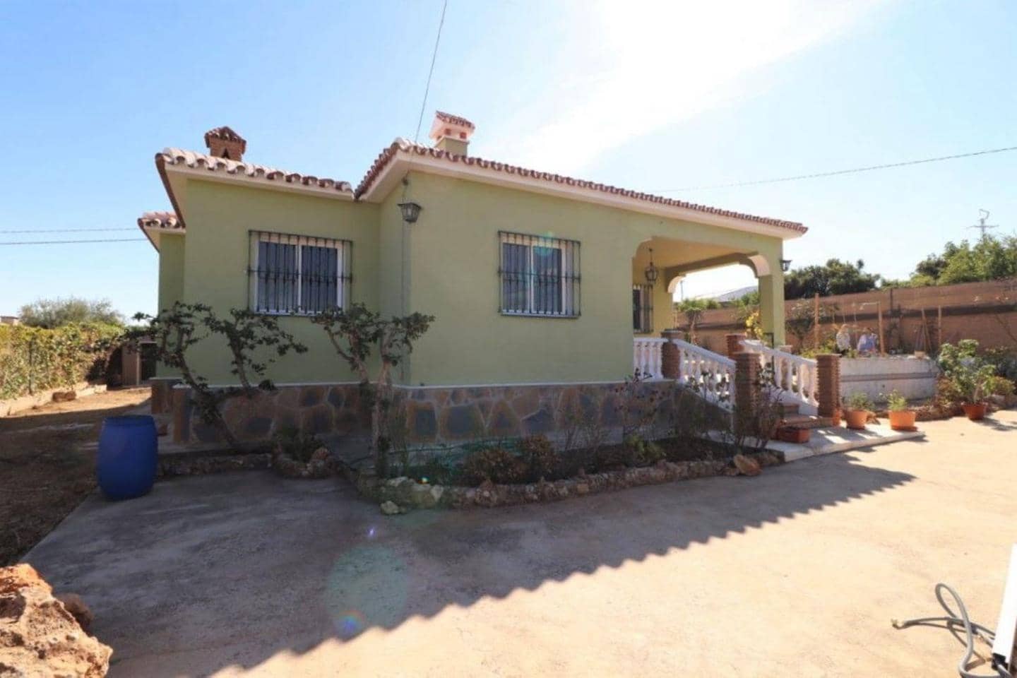 3 soveværelse Villa til leje i Alhaurin de la Torre med swimmingpool - € 1.800 (Ref: 9075999)