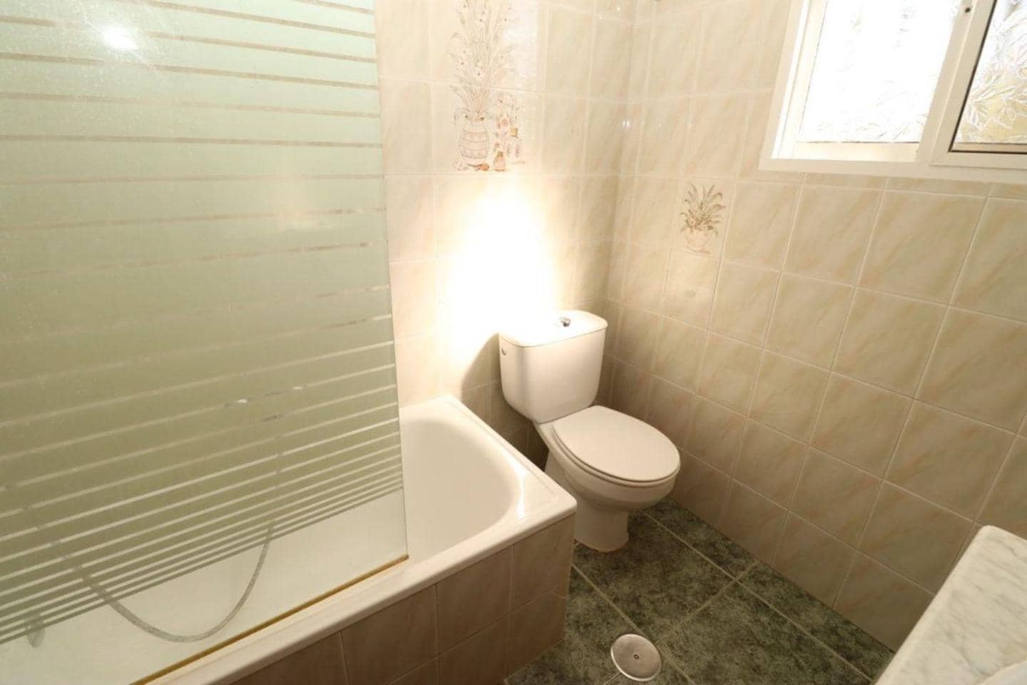 3 soveværelse Villa til leje i Alhaurin de la Torre med swimmingpool - € 1.800 (Ref: 9075999)