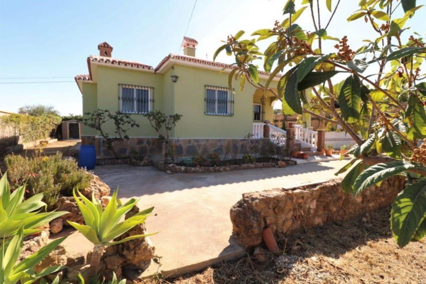 3 soveværelse Villa til leje i Alhaurin de la Torre med swimmingpool - € 1.800 (Ref: 9075999)