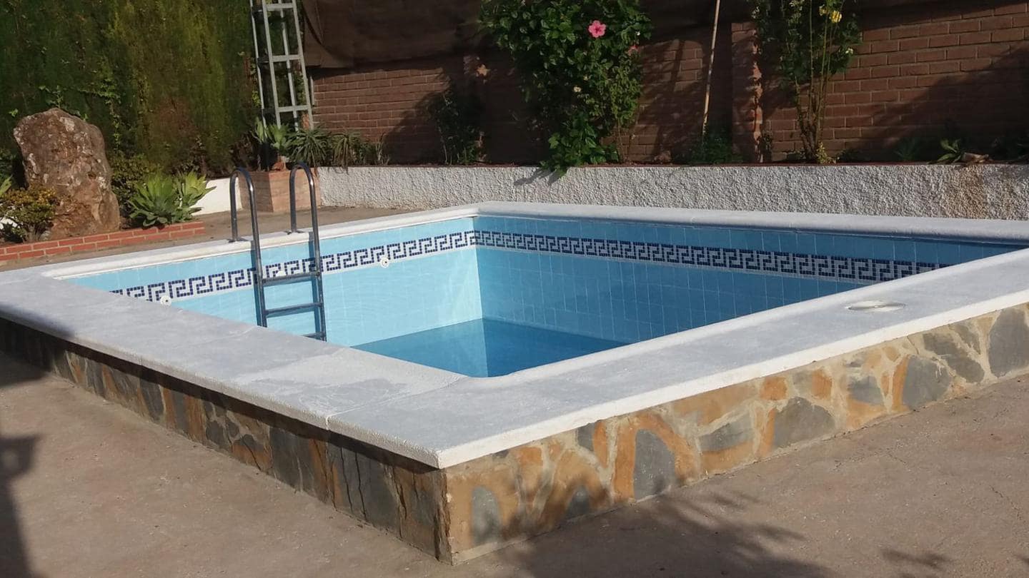 3 soveværelse Villa til leje i Alhaurin de la Torre med swimmingpool - € 1.800 (Ref: 9075999)