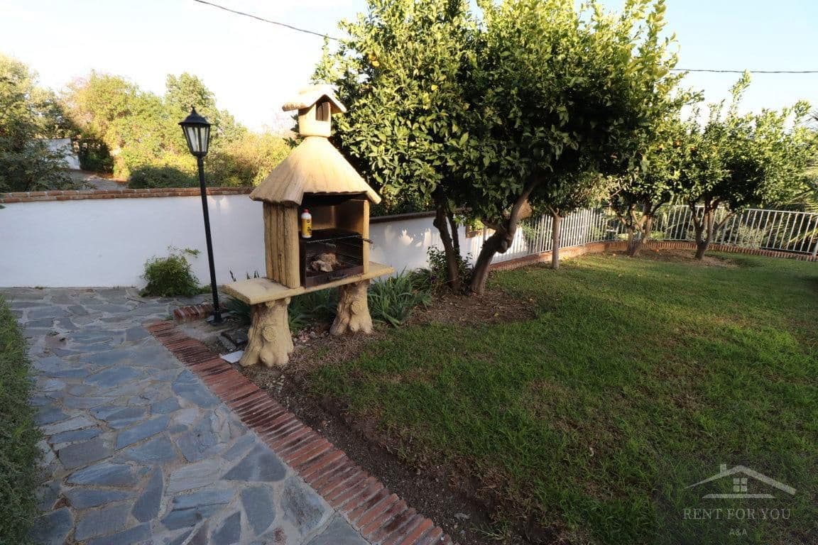 5 sypialnia Willa do wynajęcia w Alhaurin de la Torre z basenem - 4 800 € (Ref: 9092364)