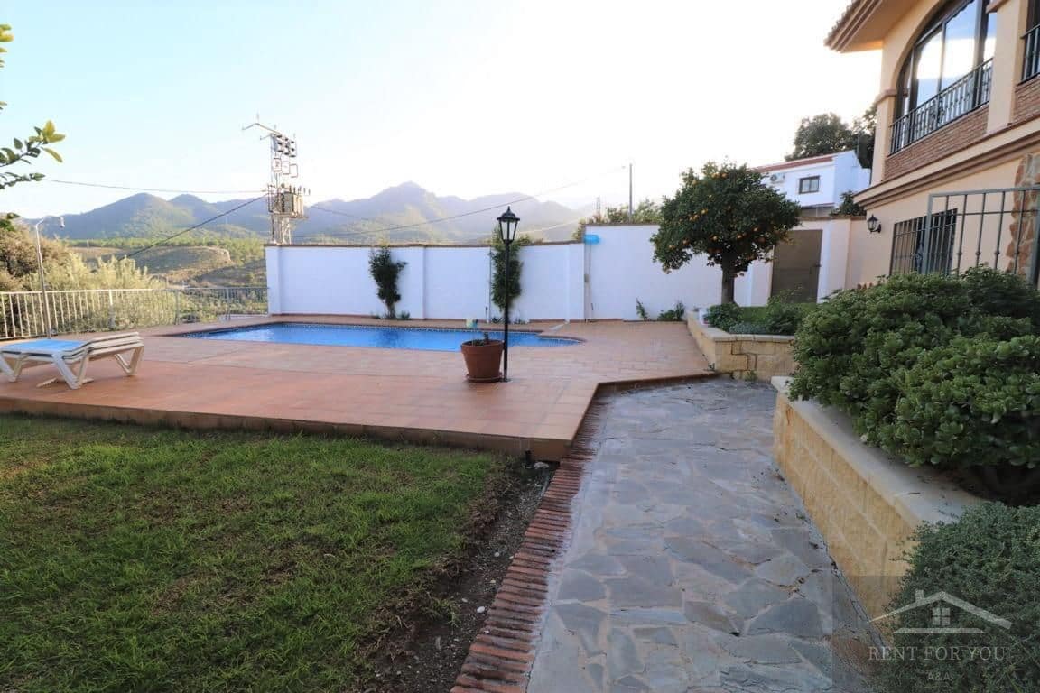 5 sypialnia Willa do wynajęcia w Alhaurin de la Torre z basenem - 4 800 € (Ref: 9092364)