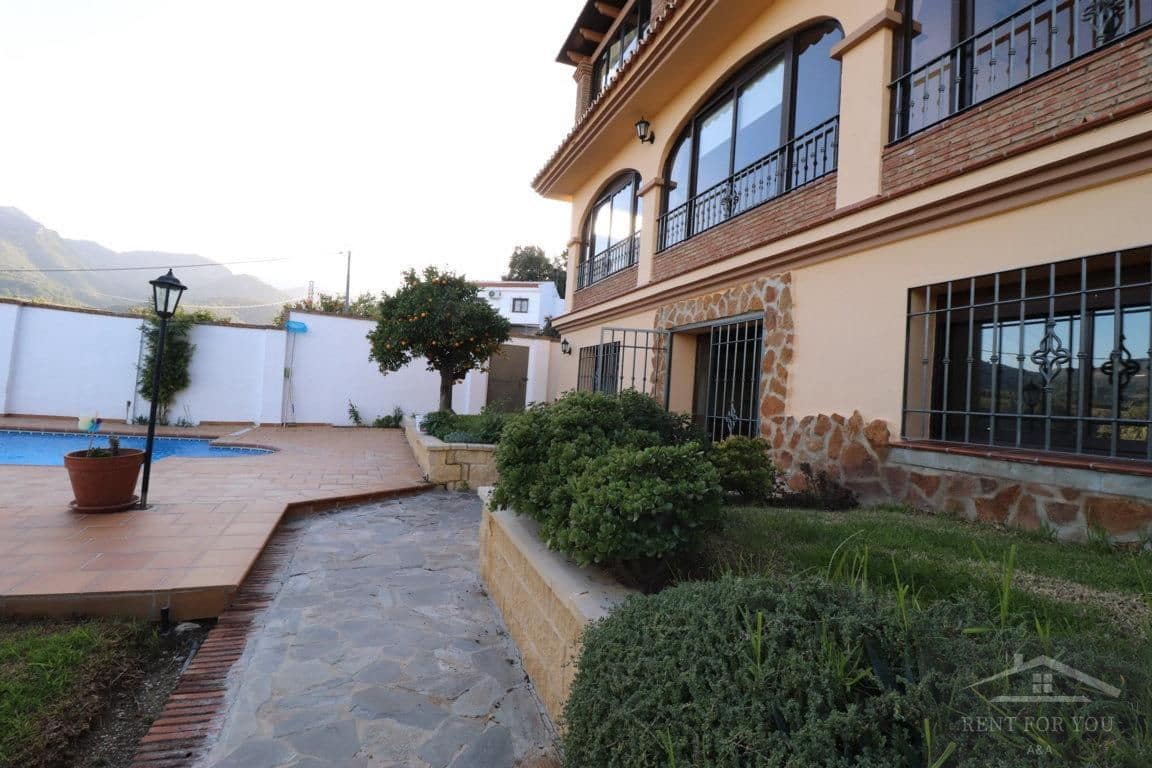 5 sypialnia Willa do wynajęcia w Alhaurin de la Torre z basenem - 4 800 € (Ref: 9092364)