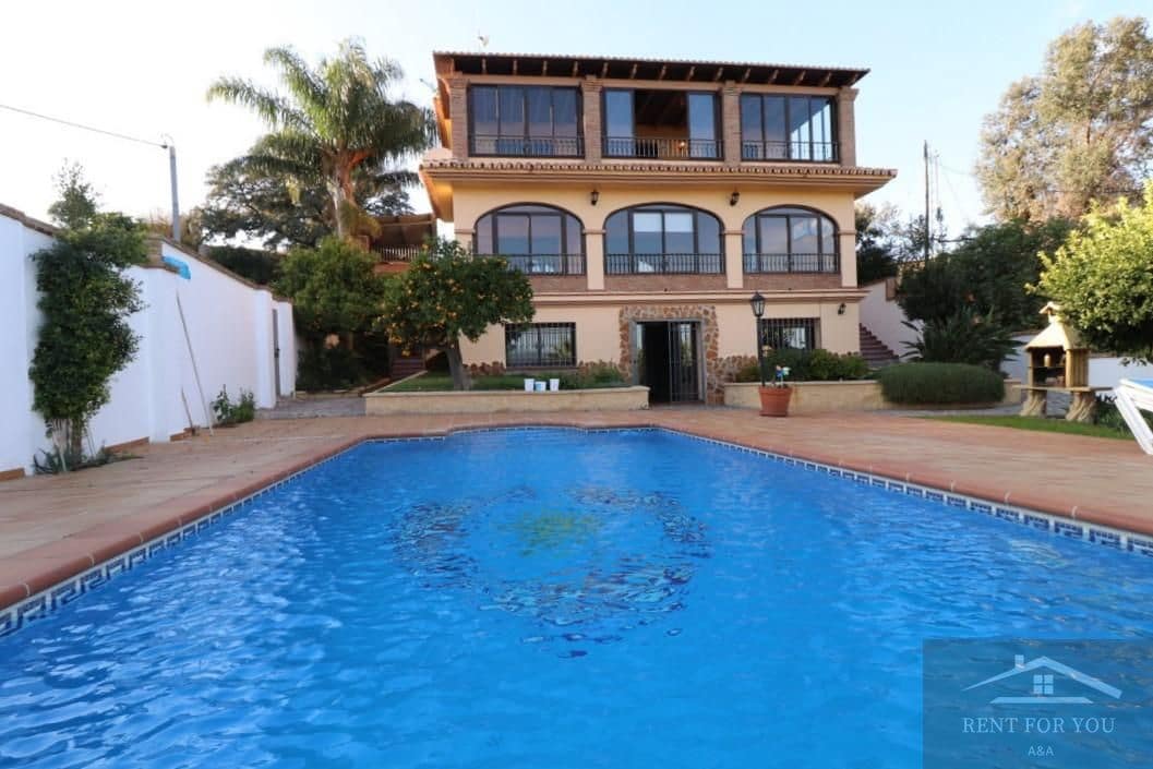 5 sypialnia Willa do wynajęcia w Alhaurin de la Torre z basenem - 4 800 € (Ref: 9092364)