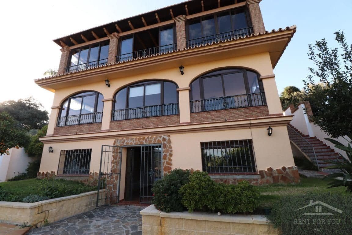 5 sypialnia Willa do wynajęcia w Alhaurin de la Torre z basenem - 4 800 € (Ref: 9092364)