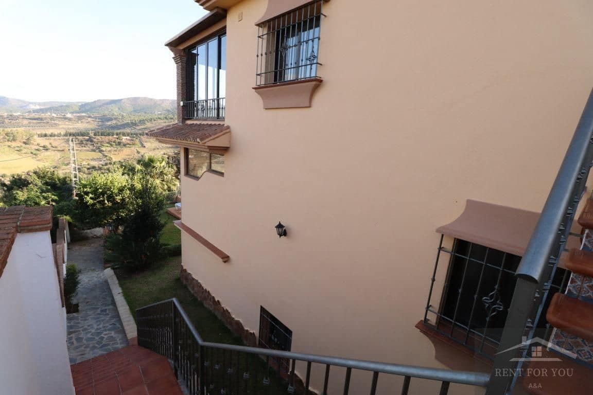 5 sypialnia Willa do wynajęcia w Alhaurin de la Torre z basenem - 4 800 € (Ref: 9092364)