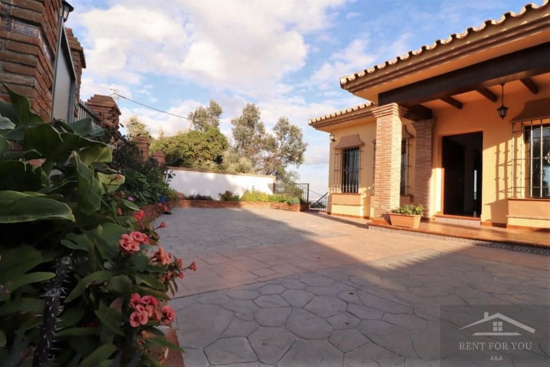 5 sypialnia Willa do wynajęcia w Alhaurin de la Torre z basenem - 4 800 € (Ref: 9092364)