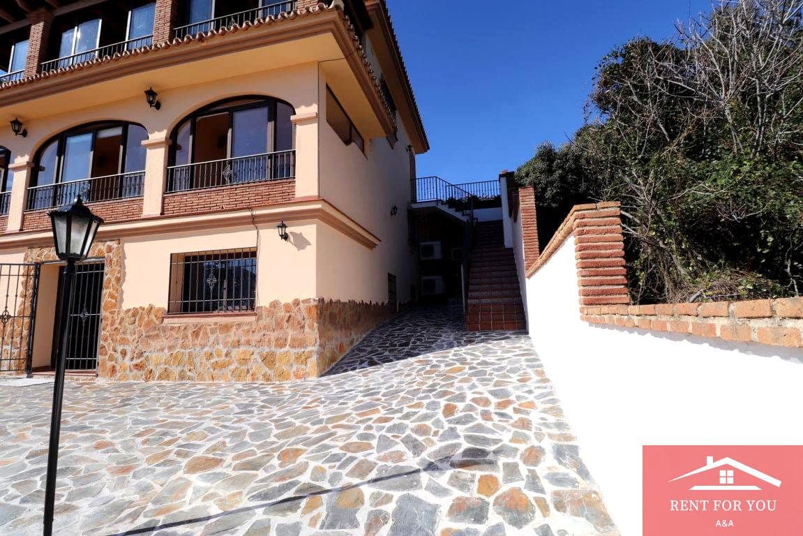 5 sypialnia Willa do wynajęcia w Alhaurin de la Torre z basenem - 4 200 € (Ref: 9092364)