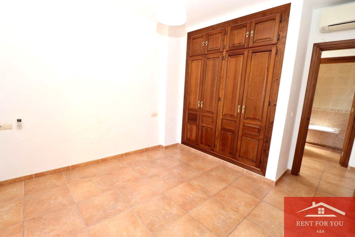 5 sypialnia Willa do wynajęcia w Alhaurin de la Torre z basenem - 4 200 € (Ref: 9092364)