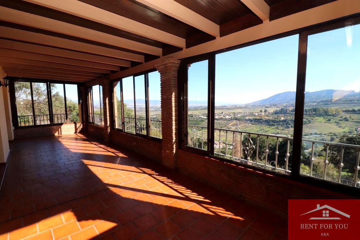 5 sypialnia Willa do wynajęcia w Alhaurin de la Torre z basenem - 4 200 € (Ref: 9092364)