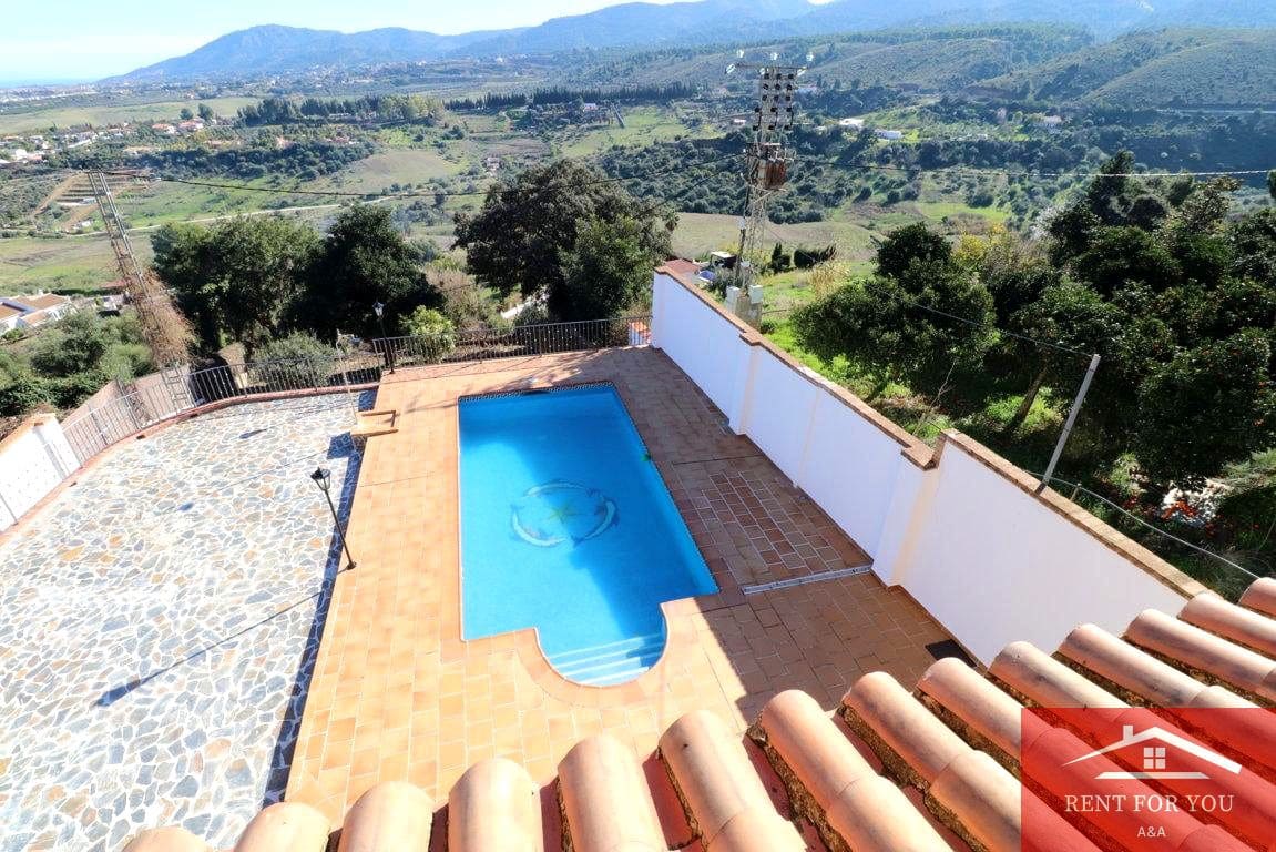 5 sypialnia Willa do wynajęcia w Alhaurin de la Torre z basenem - 4 200 € (Ref: 9092364)